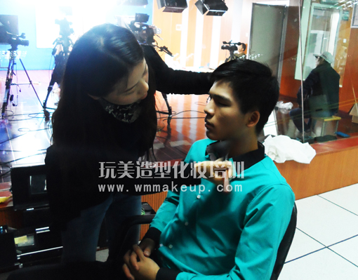 玩美造型为“好一生”电视栏目品推会提供化妆造型服务