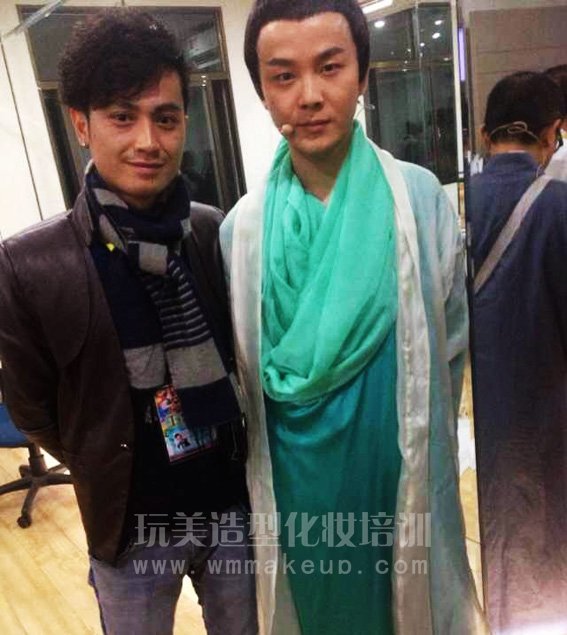 长沙玩美化妆学校为“一生一世合家欢”贺岁片提供化妆造型服务