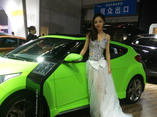 玩美化妆学校为2014长沙国际车展化妆造型