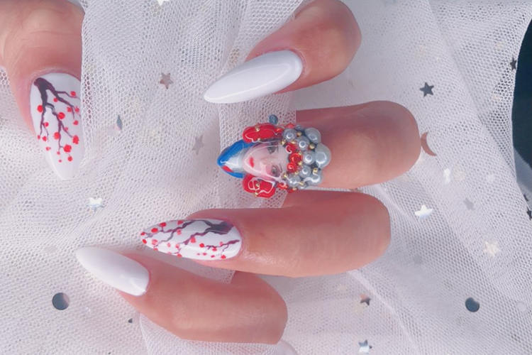 跳色波点美甲
